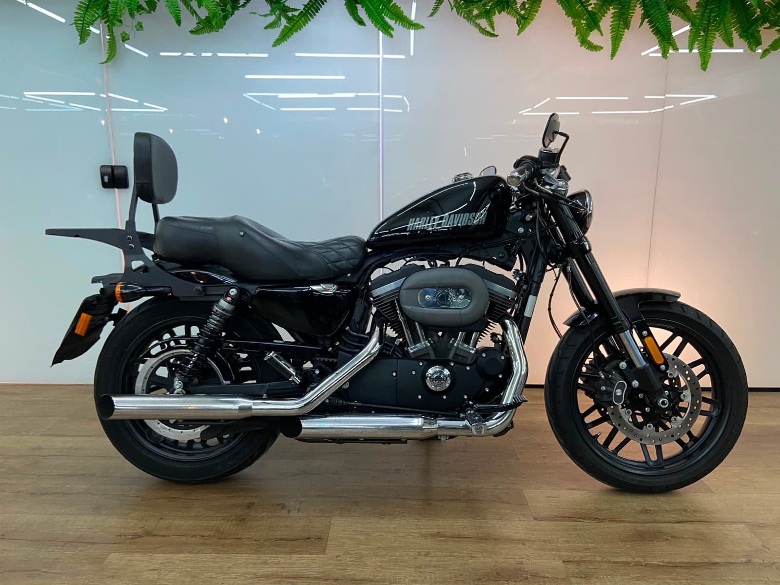 HARLEY-DAVIDSON XL 1200 CX ROADSTER